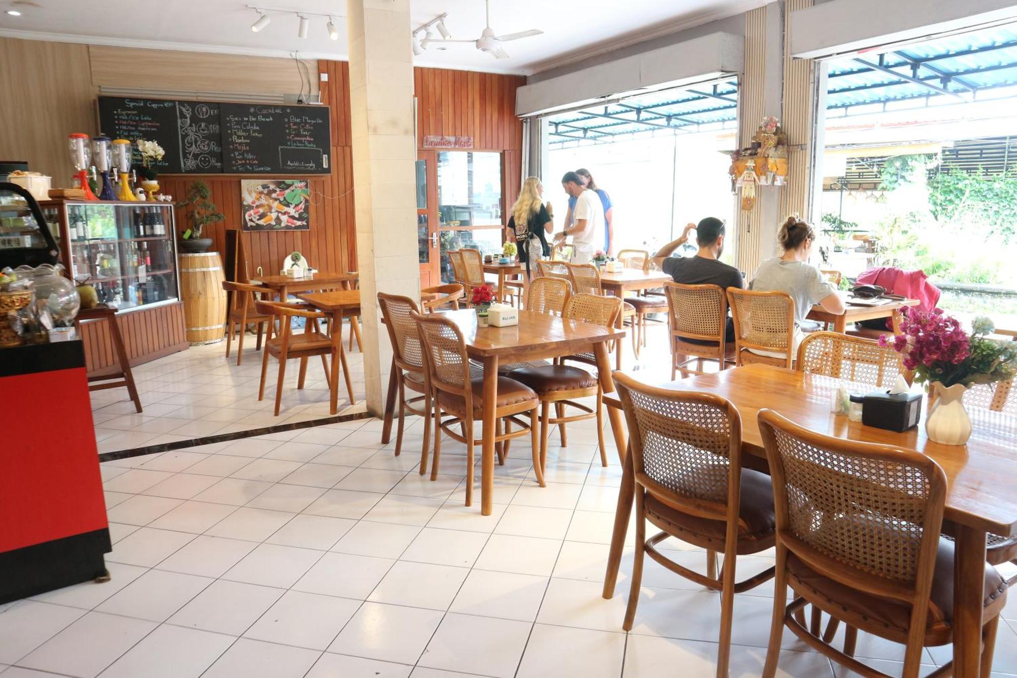 Aby Guest House By Paradise ซิเดอมัน ภายนอก รูปภาพ