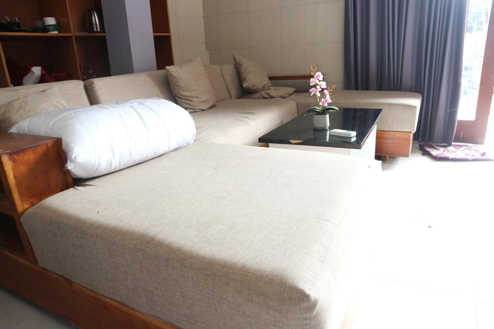 Aby Guest House By Paradise ซิเดอมัน ภายนอก รูปภาพ